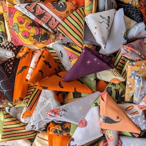 Halloween Fabric Scraps,  bundles of 6, 13, 20 or 30, quilt fabrics, stash builder,  9x10, 10x10, 9x11, fat 16ths
