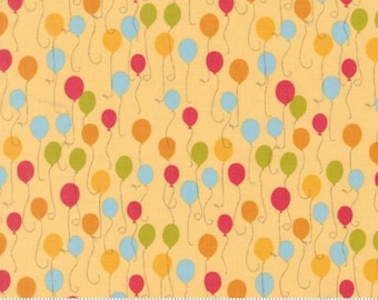 Animal Park Fun Banana 20961 19 by Stacy Iest Hsu for Moda Fabrics -sold by the half yard, A Float Novelty Balloons