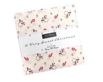 A Very Sweet Christmas Charm Pack by Bunny Hill Designs, Moda Fabrics, Moda Precuts, 42 5-inch Squares Charm Pack, 3060PP