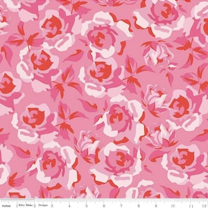Riley Blake Designs の Sending Love Main Pink - バレンタイン フローラル フラワー ローズ - C10080 ピンク - 1/2 ヤード単位で販売 - 100% キルター コットン