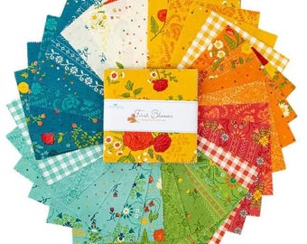 First Blooms 5" Stacker by Heather Peterson for Riley Blake - 42 5-inch Squares Charm Pack, 5-16320-42