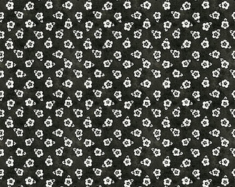 Painter's Palette Posey Black quilters cotton by the half yard, Designer: J. Wecker Frisch, Riley Blake Fabrics C8941-black