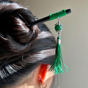 Emerald Handmade Japanese Hair Stick, Traditional Japanese Kanzashi, Artisan Hair Accessory, Asian Hair Pin, hair pin, Chinese hair stick