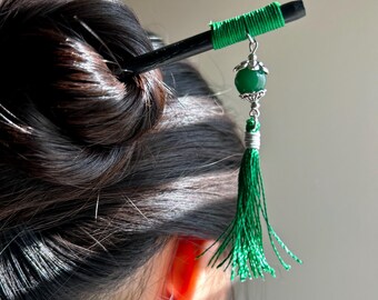 Emerald Kanzashi Hair Stick, Traditional Japanese Hair Pin  display picture 1