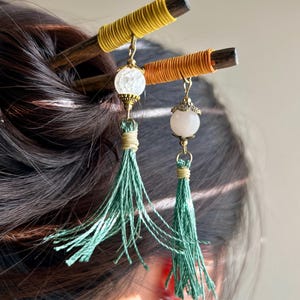 Gold Handmade Japanese Hair Stick, Traditional Japanese Kanzashi, Artisan Hair Accessory, Asian Hair Pin, hair pin, Chinese hair stick