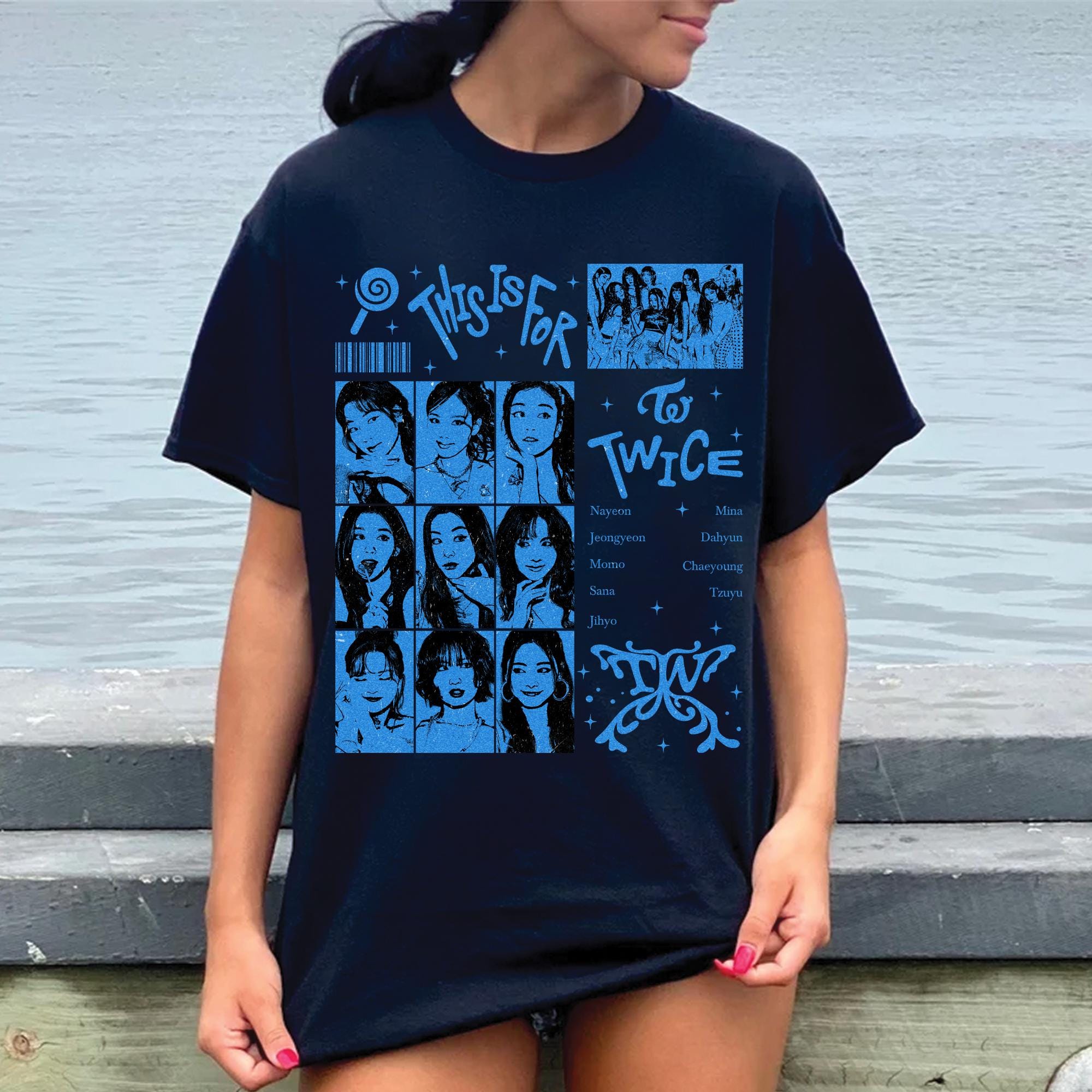 レトロ TWICE バンドシャツ：This Is For World Tour K-Pop Tシャツ