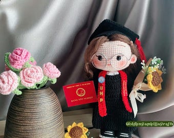 Handmade Crochet Graduation Doll, Custom Graduate Gift, Personalized Graduation Keepsake, Unique Grad Present, College Graduation Gift
