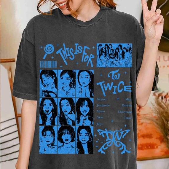 レトロ TWICE バンドシャツ：This Is For World Tour K-Pop Tシャツ