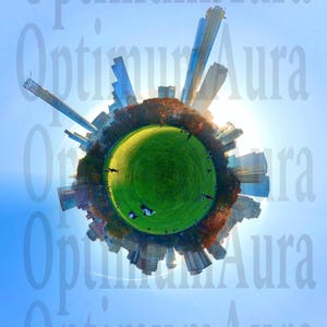 Peut inclure: Image circulaire d'un parc entouré de gratte-ciel sous un ciel bleu clair. Le parc présente une pelouse verte vibrante avec des personnes se relaxant. Le texte "Optimum Aura" est superposé à l'image.