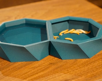 3D Printed Reptile Food and Water Bowl: Escape Resistant Design