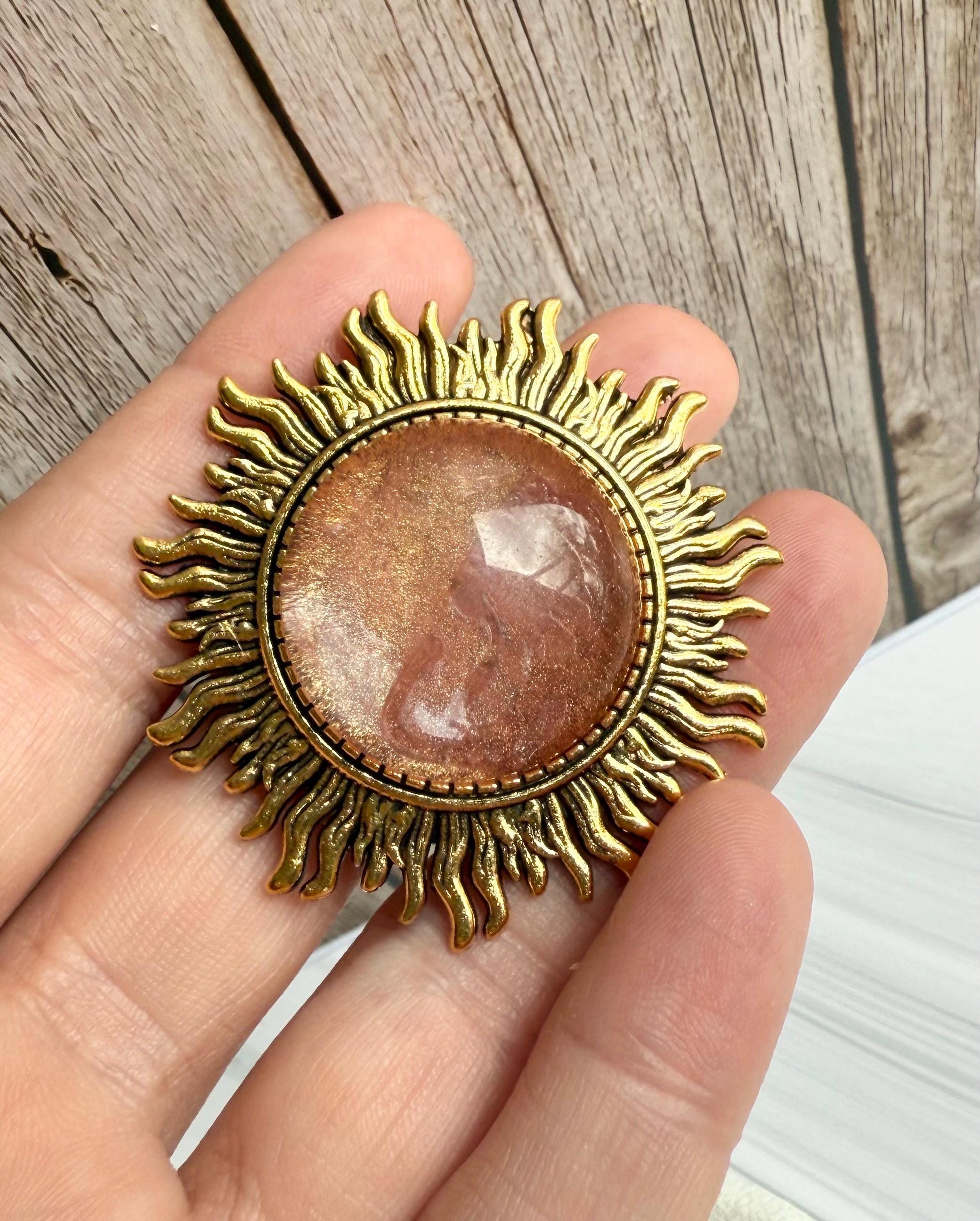 太陽のブローチ - Etsy 日本