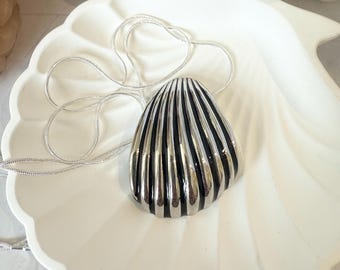 Silver Shell Pendant Necklace