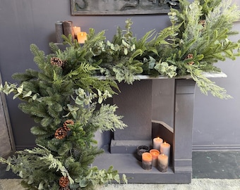 Guirlande de cheminée de Noël | Guirlande de verdure avec pommes de pin et eucalyptus | Décoration de cheminée Décoration des Fêtes