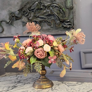 Elegant Artificial Floral Arrangement – Roses & Premium Silk Flowers in Bronze Vase – Chic Table Centerpiece