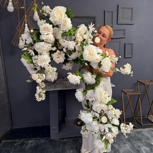 Luxury White Artificial Flower Garland Set – Silk Floral Decor for Wedding or Home – Realistic Faux Flower Arrangement – Peony & Rose Mix
