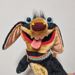 Teckel - hond - handpop voor het hele lichaam