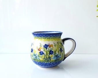 10oz bubble mug polish pottery stoneware, handpainted Bumblebee pattern signed