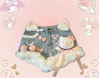 Cute denim shorts with faux fur lining and bows