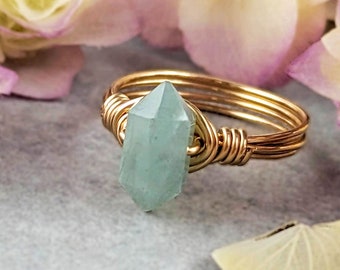 Aquamarine Crystal Point Ring for Women, Witchy Gift for Best Friend, Gemstone Crystal Talisman Ring, March Birthstone, Throat Chakra Stone