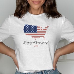 T-shirt Fête de l'indépendance, chemise Happy 4 juillet, conception de carte avec drapeau des États-Unis, T-shirt graphique patriotique 1776, T-shirt célébration du 4 juillet