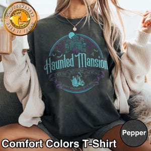 Retro The Haunted Mansion Shirt, Vintage Disney Halloween Tshirt, Madam Leota Hitchhiking Ghosts, Halloween Matching Family, Spooky Season