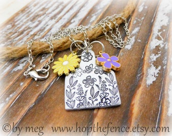 1 1/4" Floral Cow Tag Necklace, Stock Show Jewelry- 14 Gauge No Tarnish Aluminum- 18" Stainless Chain- Enamel Flower Charms