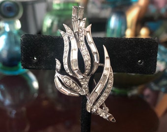 Ciro Pearls England Brooch, Vintage Bride, Early Hallmark, Remarkable Quality & Condition, Thistle Design, Rhodium Plated