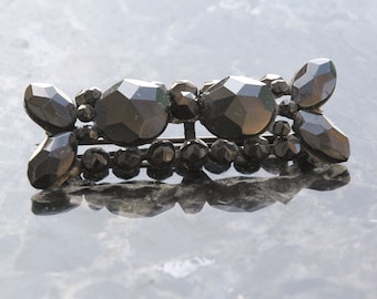 Antique Victorian Mourning Bar Brooch, Japanned Base Metal, Jet Black Czech Glass Rose Cut Stones, Very Good Antique Condition
