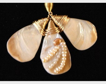 Mother of Pearl Necklace Fan Pendant with Freshwater Pearls