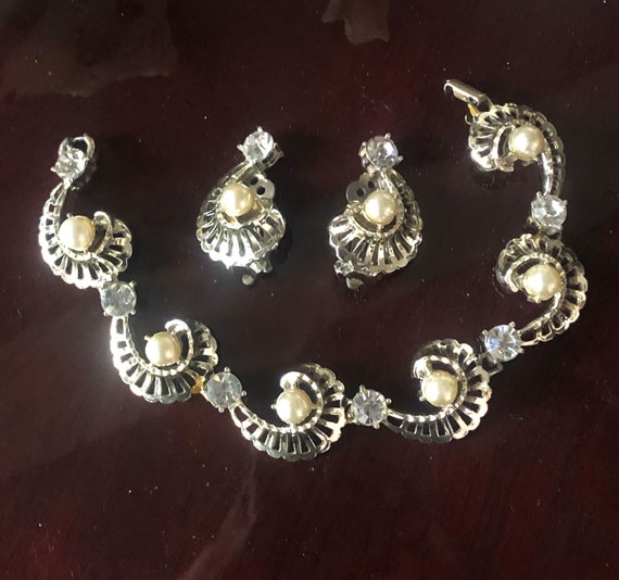 Vintage 50s Hattie Carnegie Bracelet/Earrings, Pa… - image 1