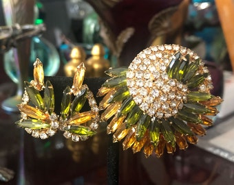 Vintage Brooch Earring Set, Quality Manufacture, Earth Tones, Crystal, Olive, Golden Stones, Gold Plate, Like Brand New
