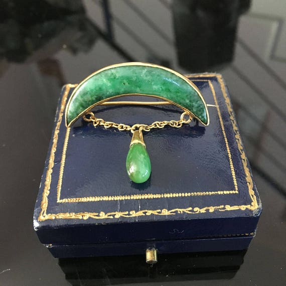 Fine Antique Jadeite Jade Crescent Brooch, 20k Go… - image 2