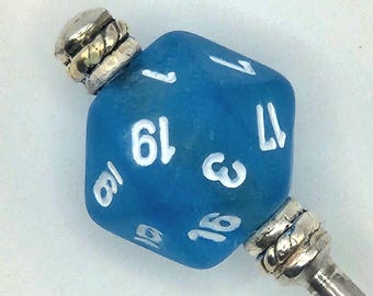 Bastoncino per capelli Frostbite Crystal Shard Mini D20, dadi poliedrici per giochi di ruolo, lunghezza personalizzata, forcina per capelli in acciaio inossidabile, robusto supporto per chignon da giocatore nerd