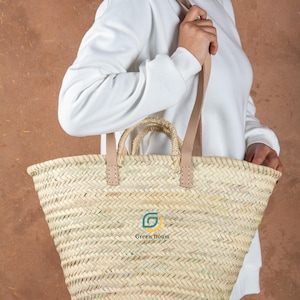 Beach sisal and leather handle