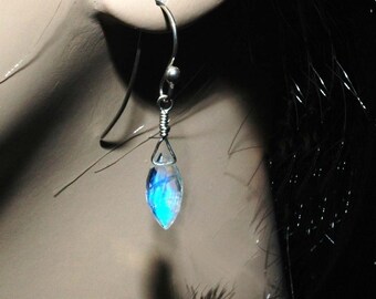 •RAINBOW MOONSTONE - FACETED TEAR• linked silver bracelet (6.25
