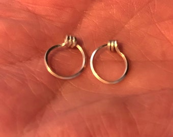 Loop De Loop Tiny Hoops - Argentium Sterling Tarnish Resistant Mini Hoop Earrings - Square Wire 20 Gauge - UNISEX - Single Available