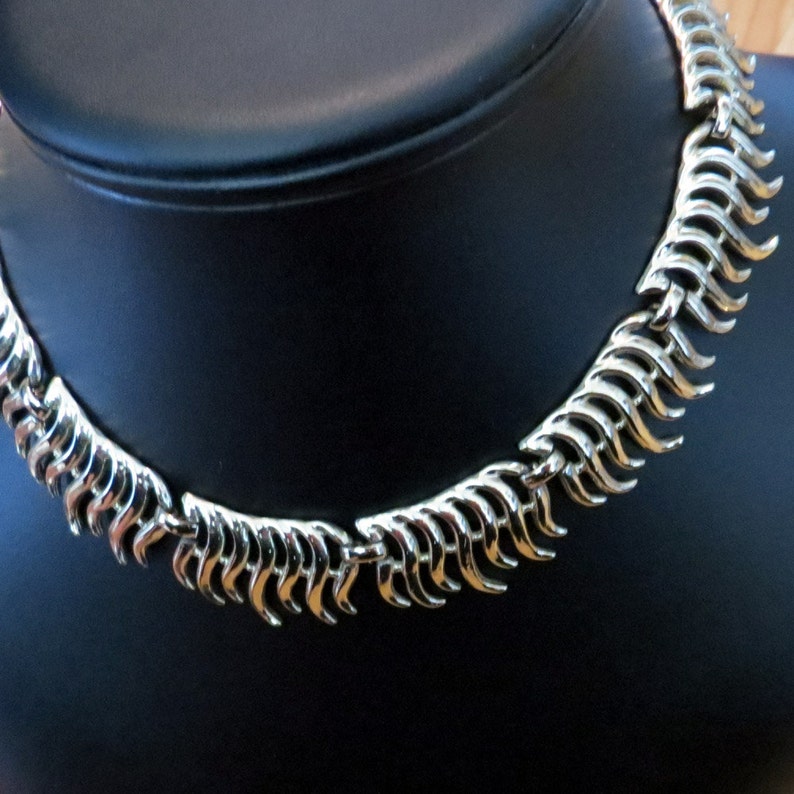 Vintage Necklace Vintage Costume Jewelry Necklace Gold Tone Wavy Combs Choker Necklace 1960s Necklace Vintage Gold Tone Necklace
