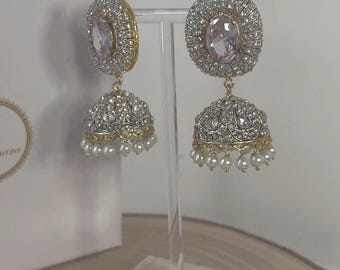 Pendientes Jhumka de ópalo y circonita cúbica: pendientes colgantes indios llamativos para bodas y fiestas / Joyería étnica ligera / Joyería india