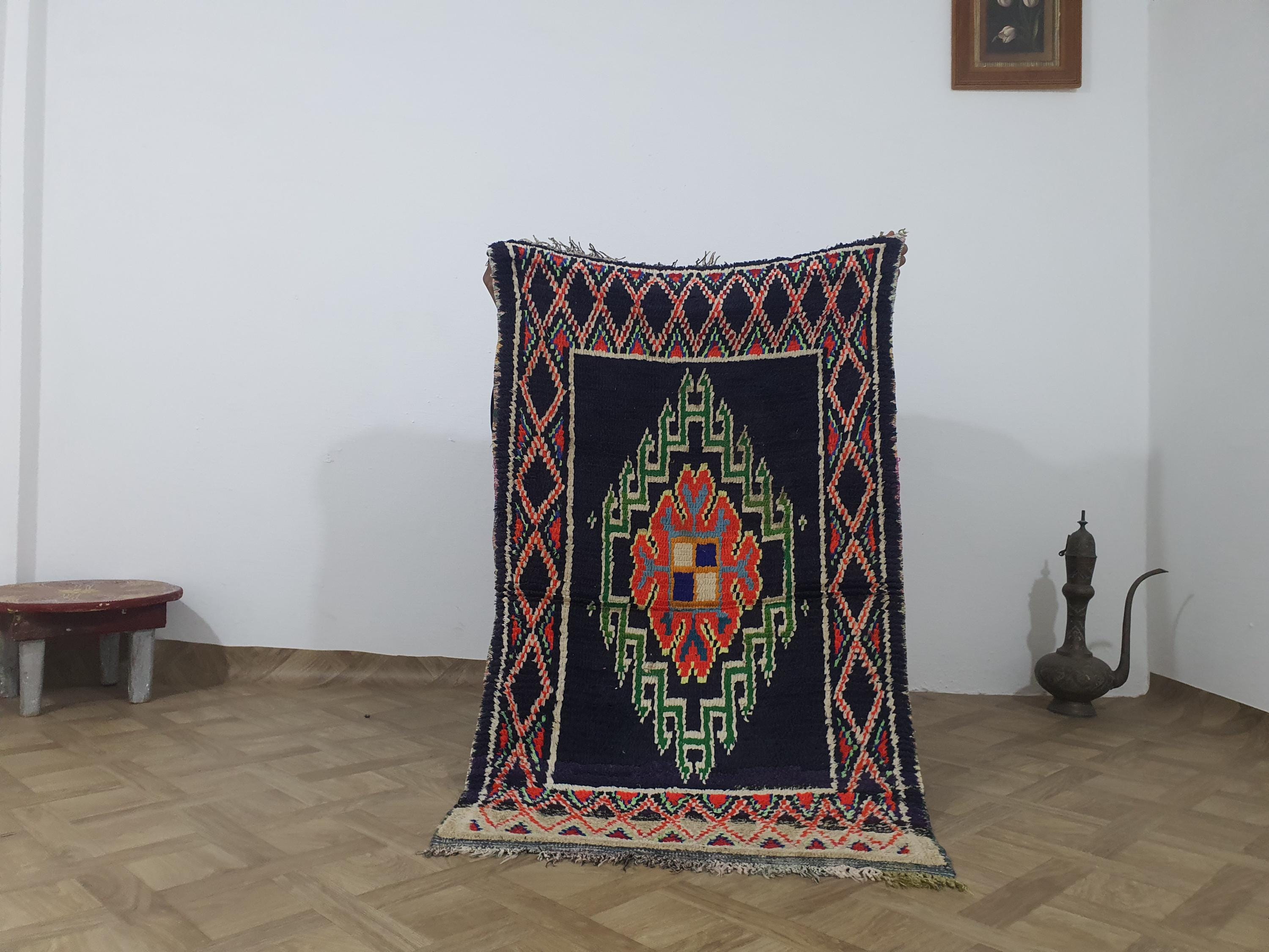 ハンドメイドのブーシュルイットラグ：ヴィンテージベルベルボヘミアン