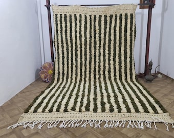 Handmade Berber Wool Rug: Moroccan Green & White Cozy Chic Carpet
