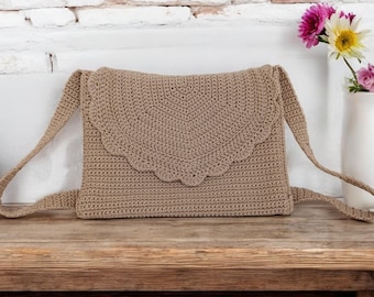 Hand-Knitted Macrame Crossbody Bag: Crochet Yarn Shoulder Bag