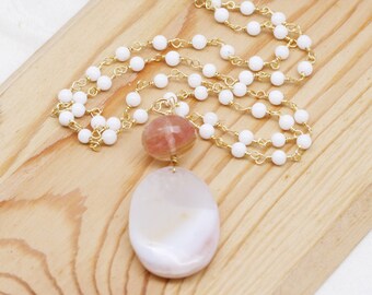 Peaceful and healing unisex necklace - quartzite, cherry quartz, montana agate