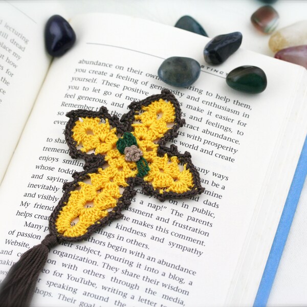 Prayer cross crochet bookmark