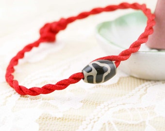 Bodhi Dzi bead amulet bracelet
