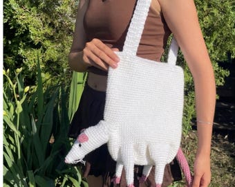 Borsa a forma di topo all'uncinetto, divertente borsetta a forma di topo bianco, borsa tote a forma di animale stravagante, borsa a tracolla originale fatta a mano, accessorio realistico a forma di topo, regalo per gli amanti dei topi