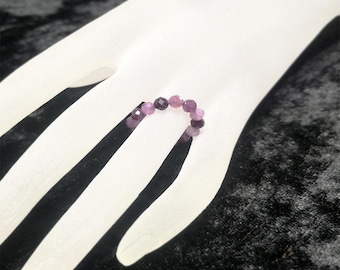 filigree elastically strung pearl ring made of natural gemstone amethyst purple faceted Ø 4 mm various sizes made in Germany