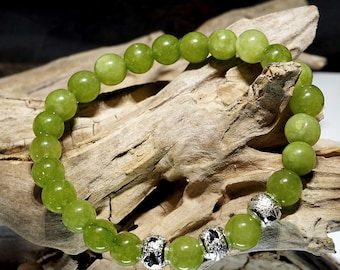 super chic green Peridot bracelet with silver-plated spacer beads Ø 8 mm, unisex various sizes also in children's sizes made in Germany
