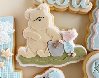 Vintage bear and pig eating honey cookie stamp and cutter