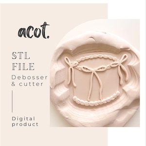 Tall vintage cake WITHOUT HEARTS debosser and cutter STL file