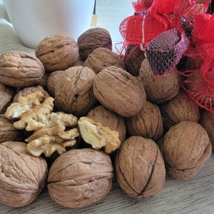 Organic In-Shell Unbleached Walnuts: North California Grown, Fresh Crop!